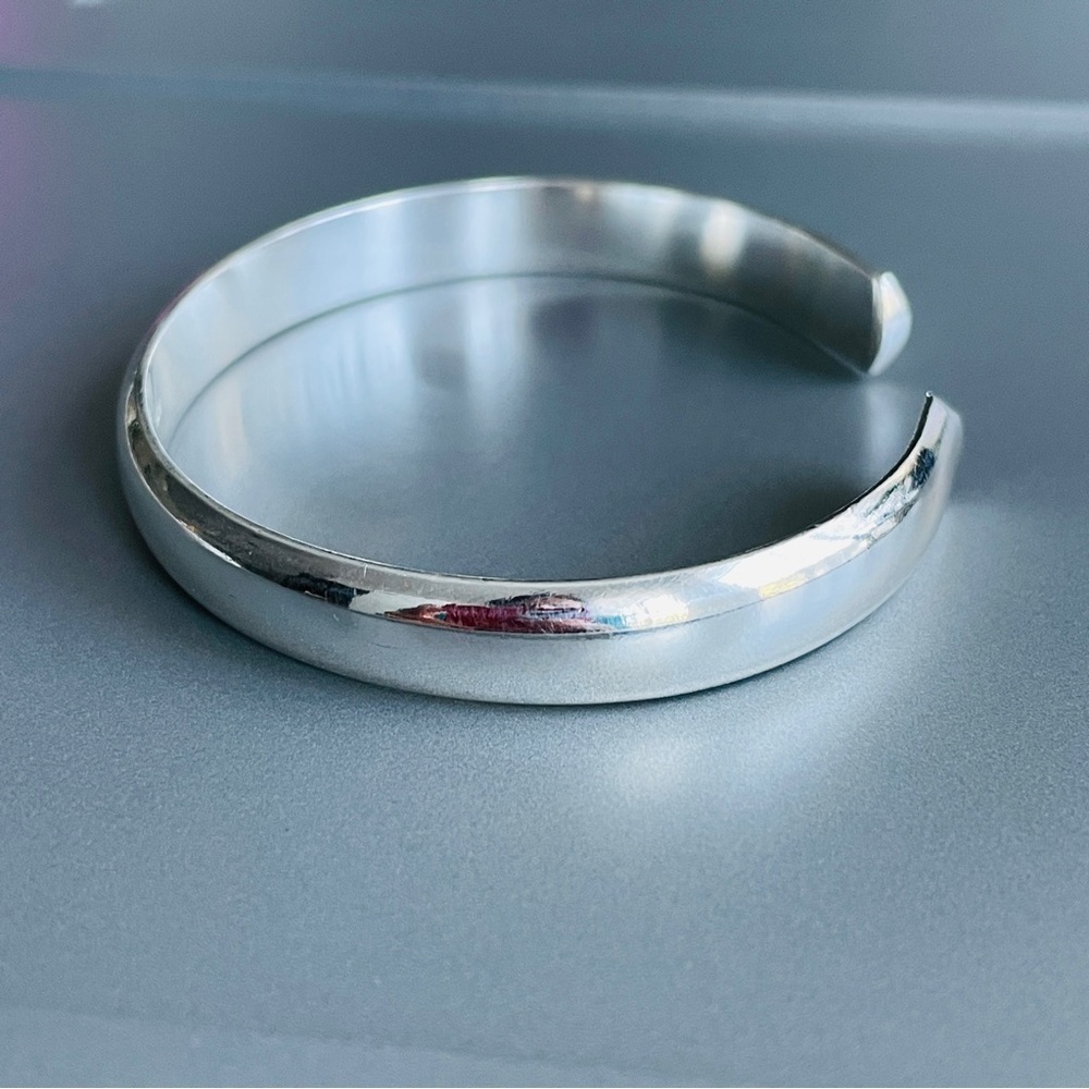 Modern Classic Sleek Rounded Sterling Silver Cuff Bracelet A292 - Picture 3 of 9